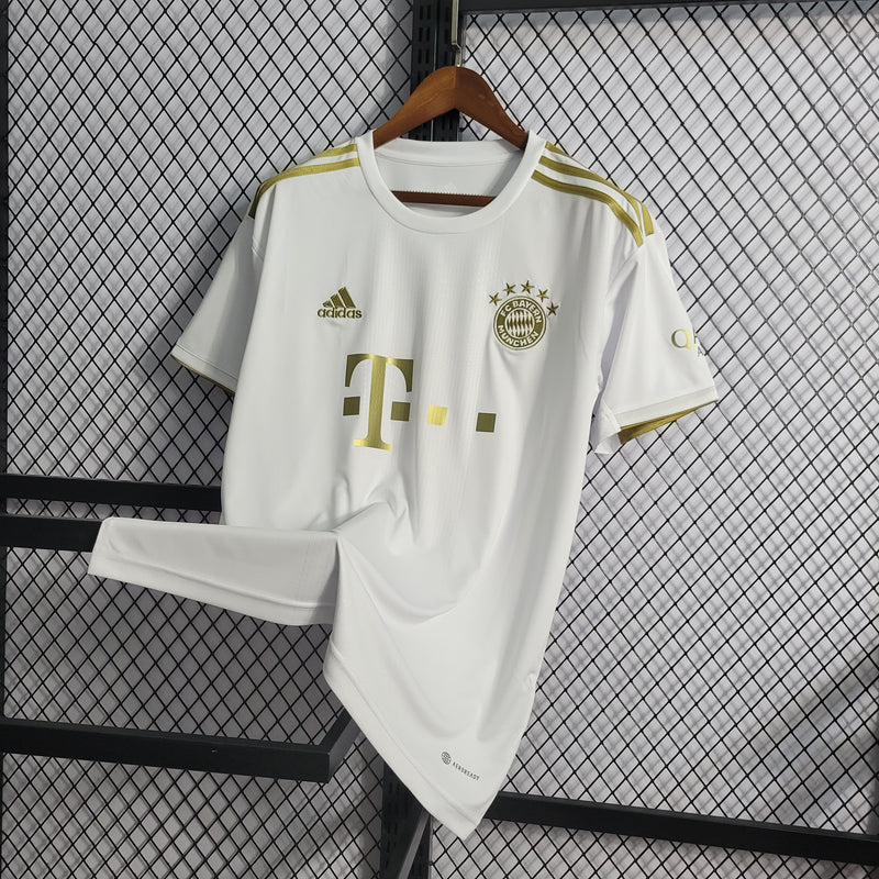 BAYERN MUNICH AWAY 22/23