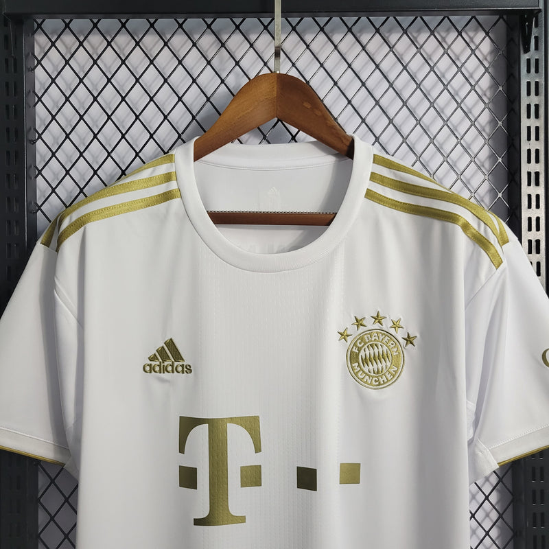 BAYERN MUNICH AWAY 22/23